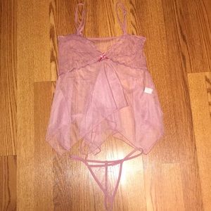 BRAND NEW NEVER BEEN WORE PINK LINGERIE SET